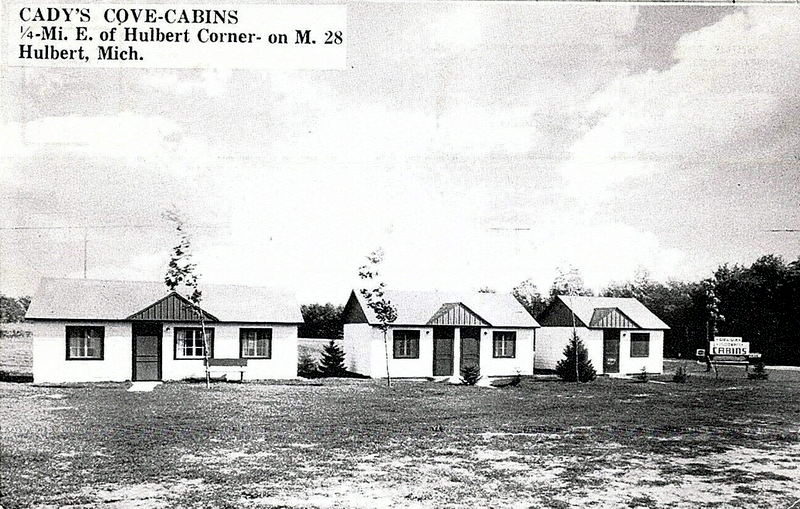 Cadys Cove Cabins (Cadys Motel, Cadys Motel) - Vintage Postcard